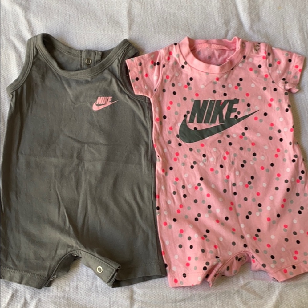 Set of 2 original Nike baby bodysuits